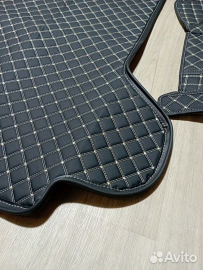 3D Коврик в багажник Toyota Prado 120