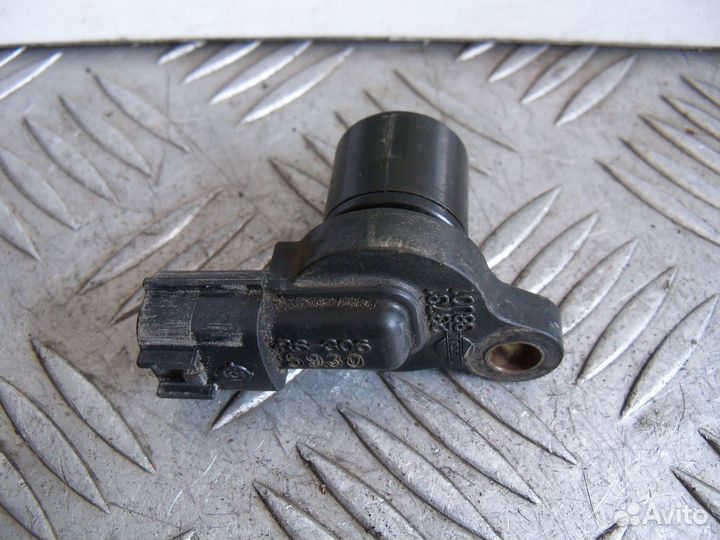 Датчик распредвала Nissan Maxima A32 VQ30