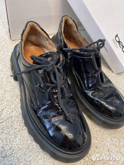 Туфли для девочки (размер 32, 35)