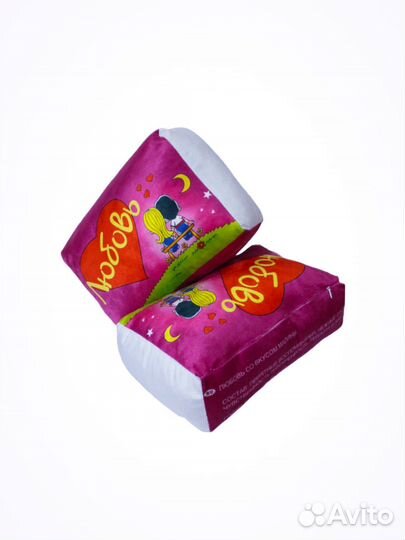 Декоративные подушки подарок на 14 февраля