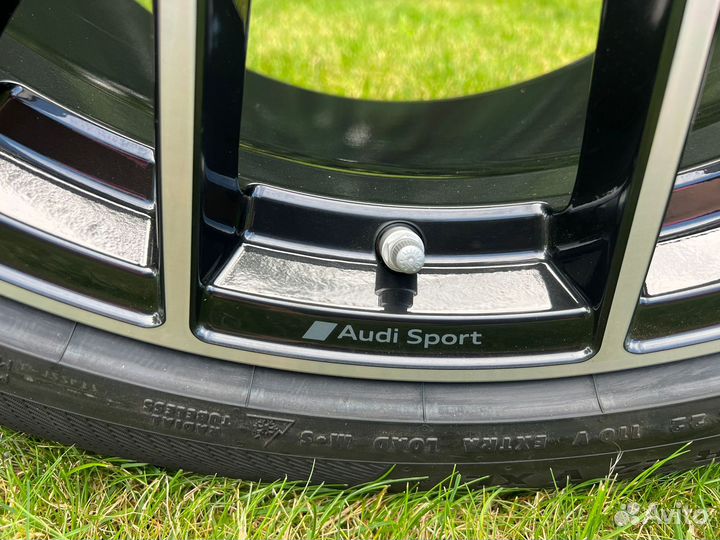 Зимний комплект Audi Q8 R22 Оригинал, новые