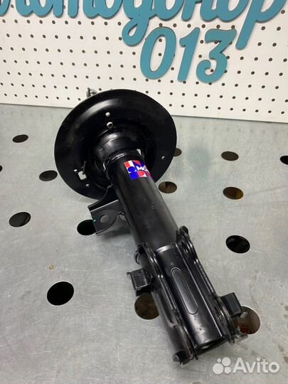 Амортизатор передний правый Kia Ceed