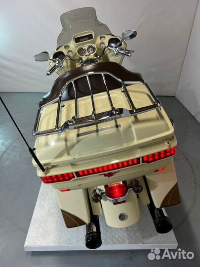 Harley-Davidson CVO Road Glide, 2011