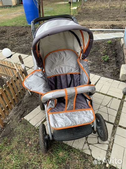 Прогулочная коляска б/у в хорошем состоянии