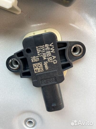 Датчик удара в дверь Audi A6 C7 4H0955557