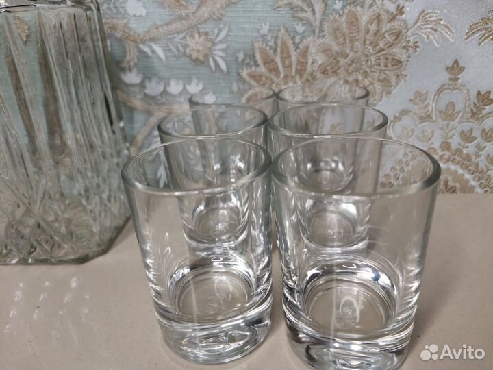 Подарочный набор штоф с 6 рюмками, новый