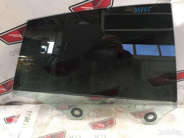 Стекло задней правой двери BMW 4 F36 Gran Coupe