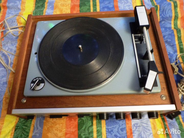 Аккорд 201 стерео проигрыватель винила