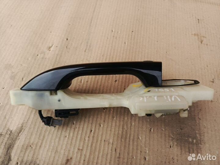 Ручка передней левой двери Kia Sportage 4 QL