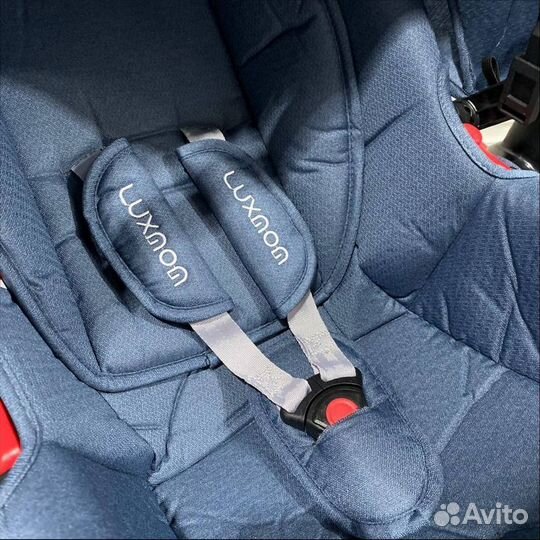 Коляска для новорождённых Luxmom