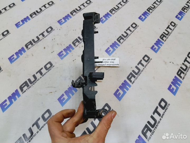 Кронштейн блока управления двс Рено Меган 2