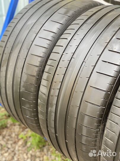 Pirelli P Zero PZ4 275/45 R21 и 315/40 R21 111