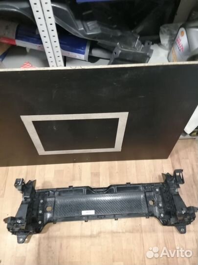 Mercedes-benz Gle w167 Панель передняя(телевизор)