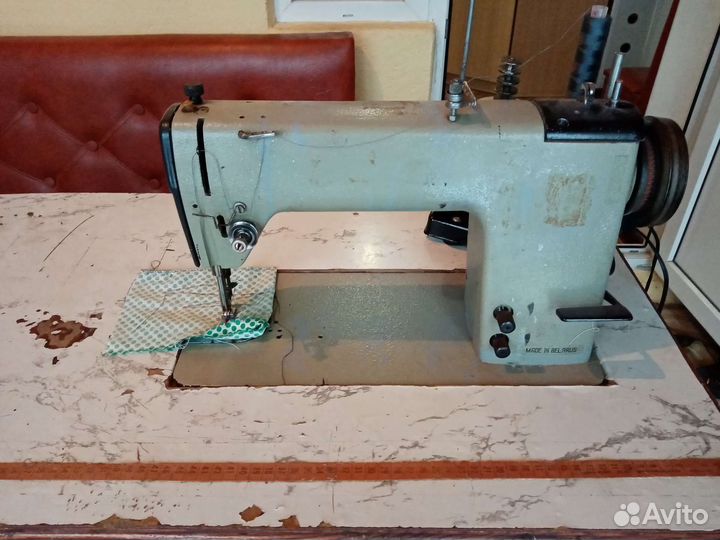 Швейная машина