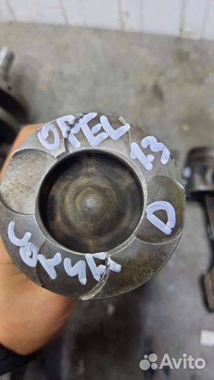 Opel corsa d 1.3 поршень