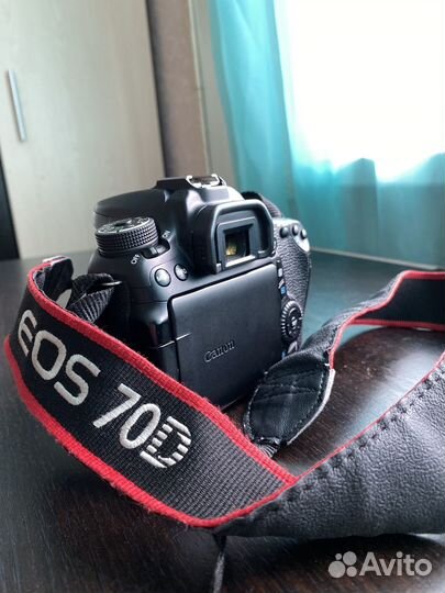 Зеркальный фотоаппарат canon 70d