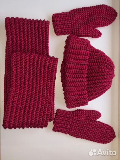 Комплект шапка, варежки (рукавички), шарф (снуд)