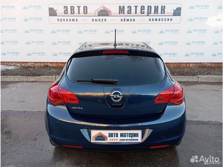 Opel Astra 1.6 МТ, 2011, 195 490 км