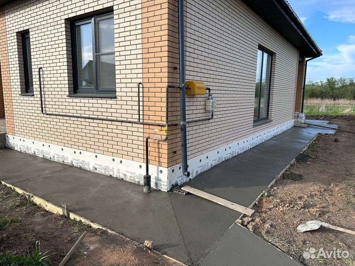 Бетонные отмостки, площадки, ливнёвки дренаж,газон