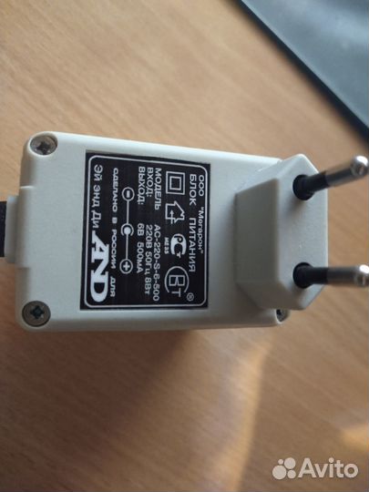 Блок питания мегарон 6 В, 500 мА AC-220-S-6-500