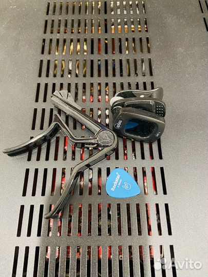 Акустическая гитара Cort Earth70