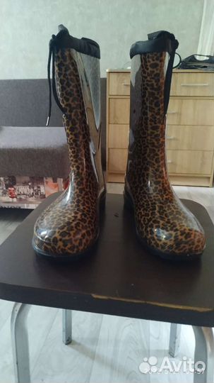 Резиновые сапоги