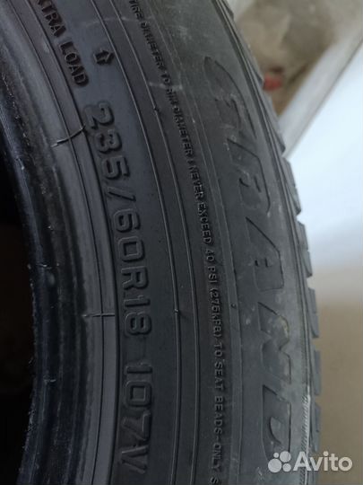 Dunlop Grandtrek ST1 235/60 R18 M