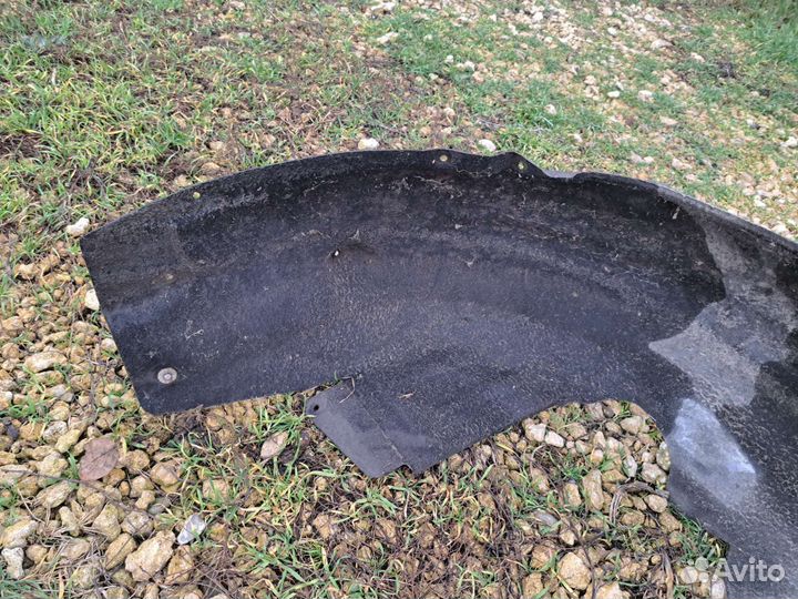 Подкрылок задний правый BMW F01