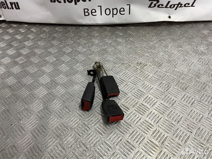 Замок заднего ремня безопасности Opel