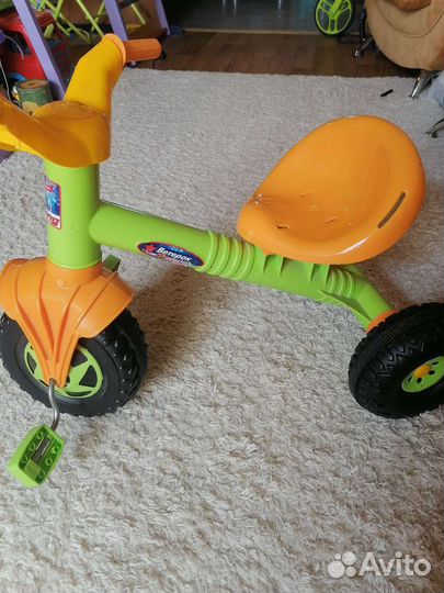 Трехколесный велосипед