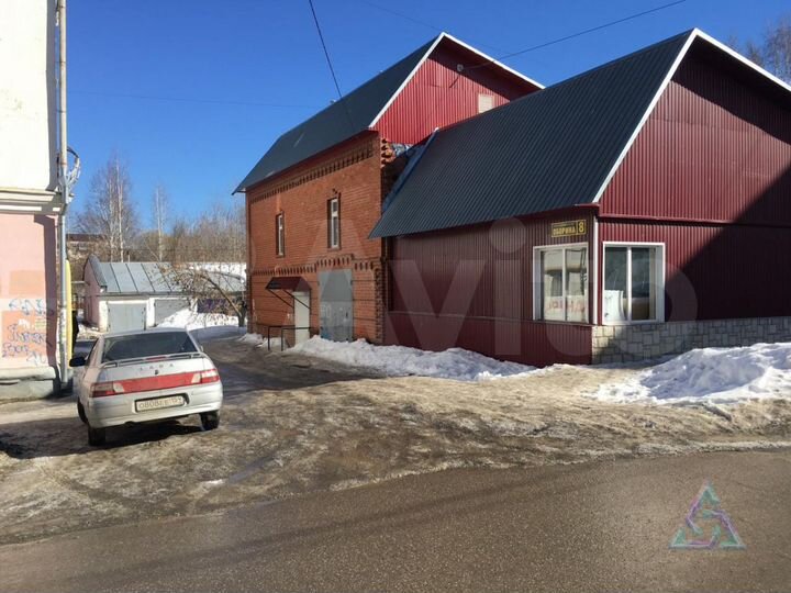 Сдам торговое помещение, 192 м²