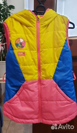 Безрукавка для девочки