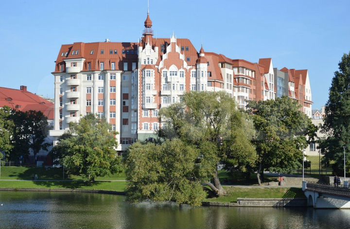 2-к. квартира, 54 м², 8/8 эт.