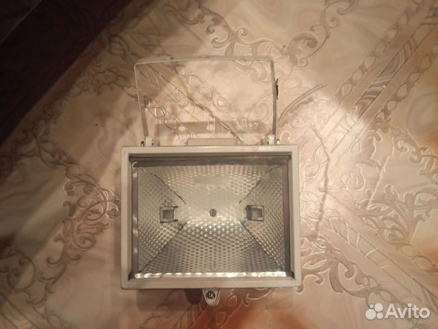 Фонарь прожектор