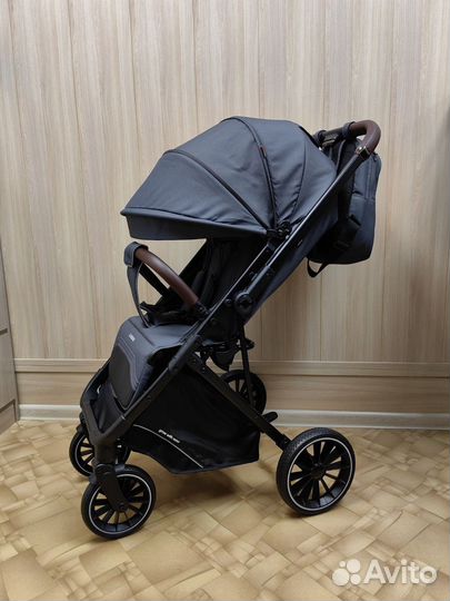 Прогулочная коляска Luxmom h2 с перекидной ручкой