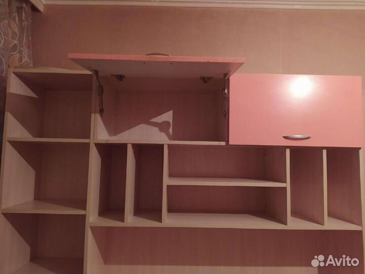 Компьютерный, письменный стол со стеллажом