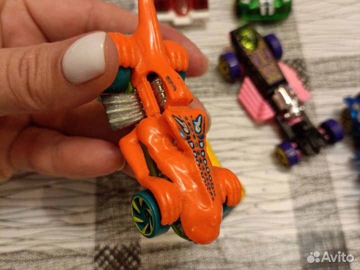 Hot wheels машинки