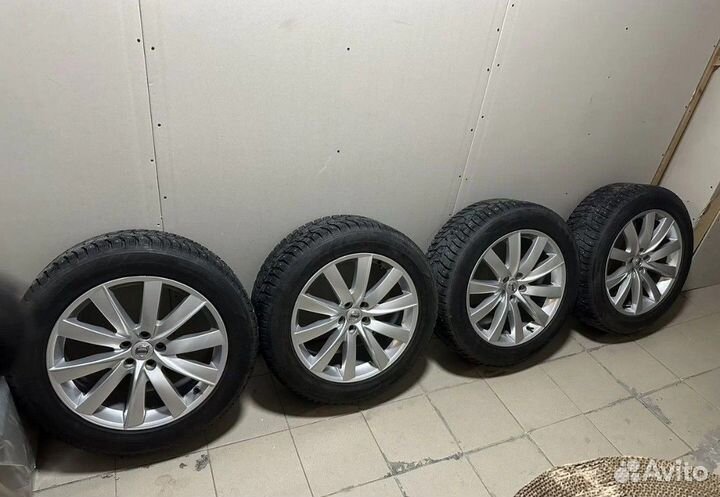 Зимние оригинальные колеса Volvo XC90 235/55/R19
