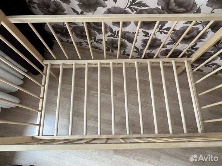 Детская кроватка