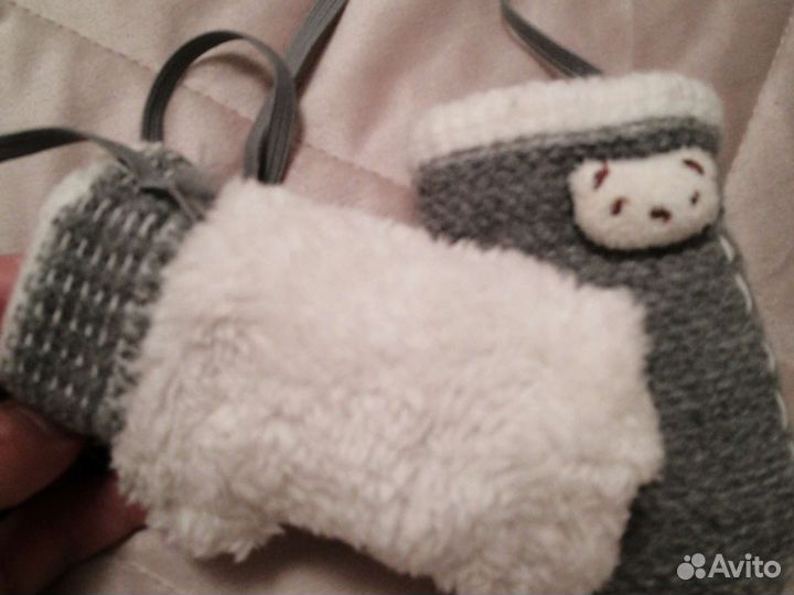 Шапка и варежки детские