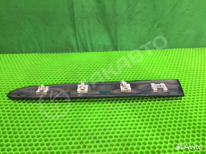 Молдинг крыла задний правый Mercedes-Benz Clk