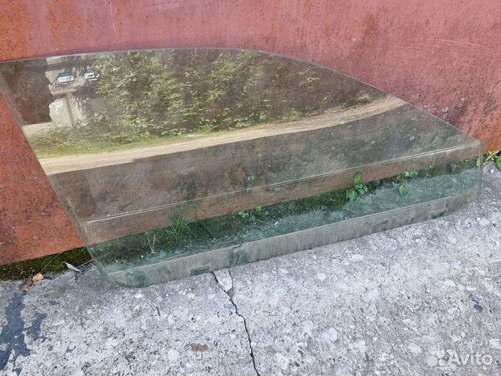 Стекло передней правой двери Ауди а4в5