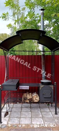 Мангал с крышей