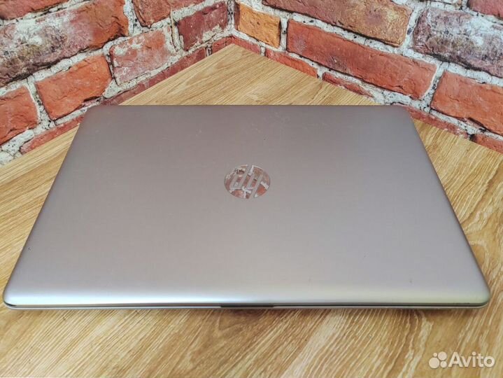 Ноутбук HP для игр учебы SSD240 FullHD Новый Акб