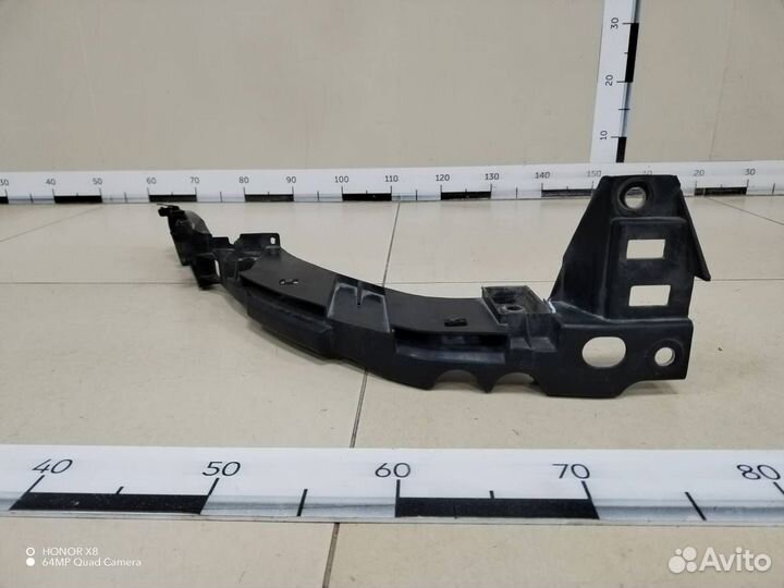 Кронштейн фар правый Volkswagen Polo Sed RUS 2011