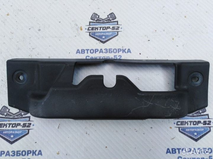 Накладка замка капота Kia Sportage 2