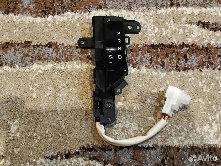 Индикатор положения селектора АКПП Toyota Rav4 50