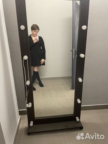 Зеркало напольное с подсветкой на колесиках купить в Москве | Товары ...
