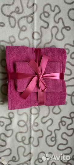 Набор полотенец новый
