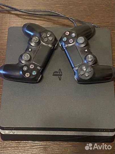 Sony PS4 slim